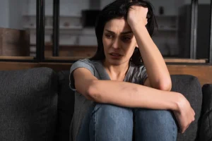 A woman who is distraught.